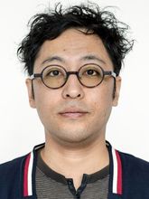 Portrait eines Mannes mit Brille